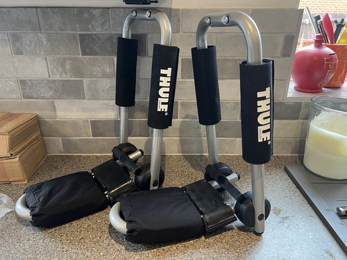 Pairs thule 837 - 2,